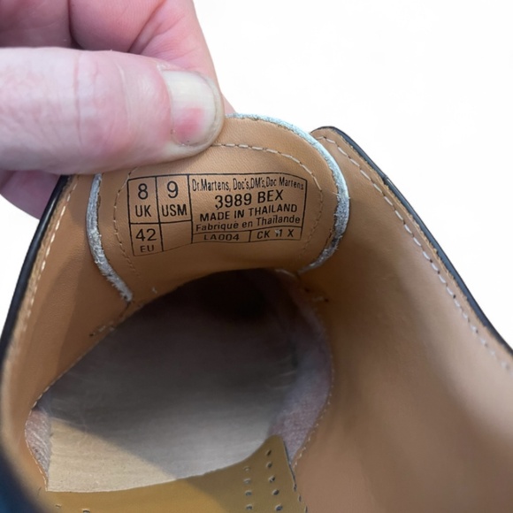 Like New! Dr. Martens 3979 Bex Smooth Leather Brogue Sz M9/W11 - Picture 6 of 7